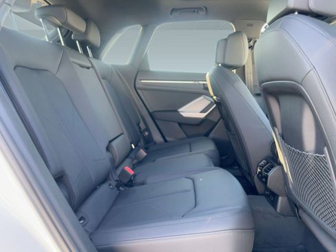 New 2025 Audi Q3 2.0T Premium image 28