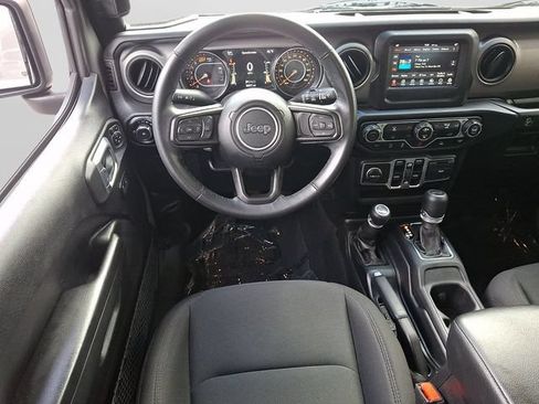 Used 2021 Jeep Wrangler Unlimited Sport AWD/4WD image 13