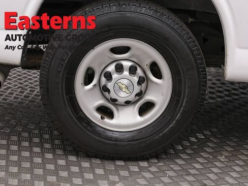 Used 2021 Chevrolet Express 2500 RWD image 26