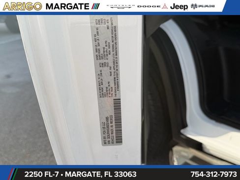 Used 2025 RAM ProMaster 2500 w/ U-Haul Equipment Group FWD image 17