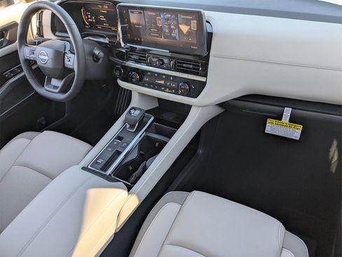 New 2026 Nissan Pathfinder SL image 29