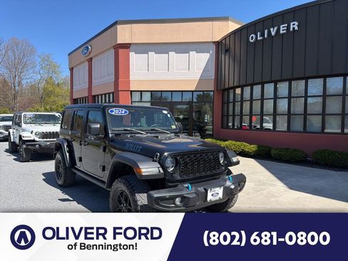 Used 2024 Jeep Wrangler Unlimited AWD/4WD image 1