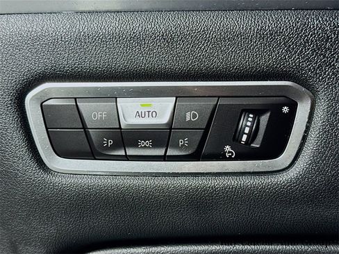 Used 2023 BMW X7 xDrive40i w/ Executive Package image 10