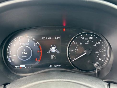 Used 2023 Nissan Kicks SR w/ SR Premium Package FWD image 40