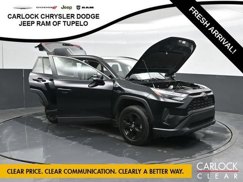 Used 2024 Toyota RAV4 XLE FWD image 71