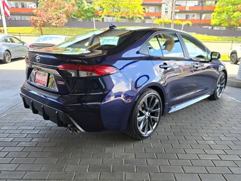 Used 2024 Toyota Corolla XSE FWD image 5