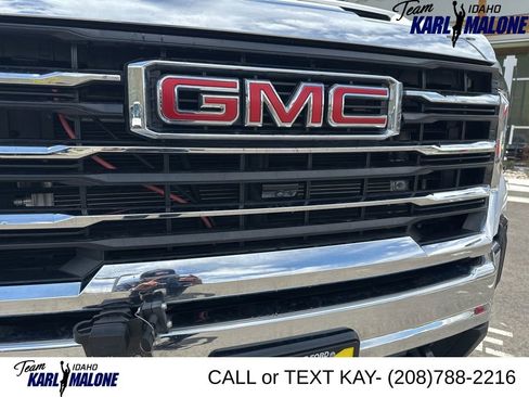 Used 2024 GMC Sierra 2500 SLE w/ SLE Value Package; AWD/4WD image 15
