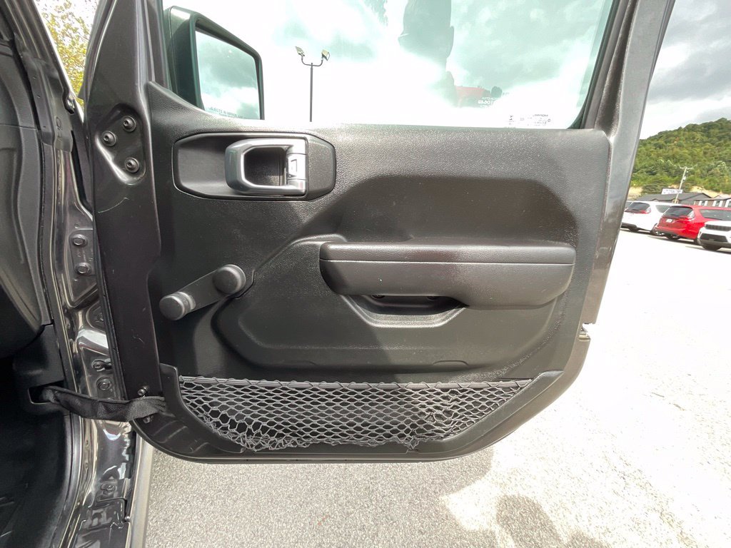 Used 2021 Jeep Gladiator Sport AWD/4WD image 21