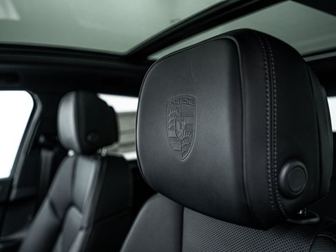 New 2025 Porsche Macan S image 21