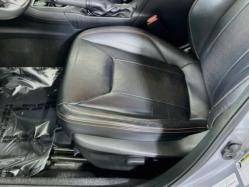 Used 2023 Subaru Crosstrek 2.5i Limited AWD/4WD image 18