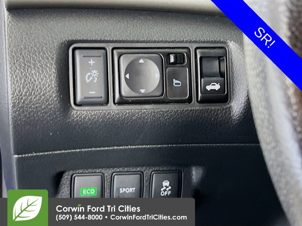 Used 2015 Nissan Sentra SR FWD image 19