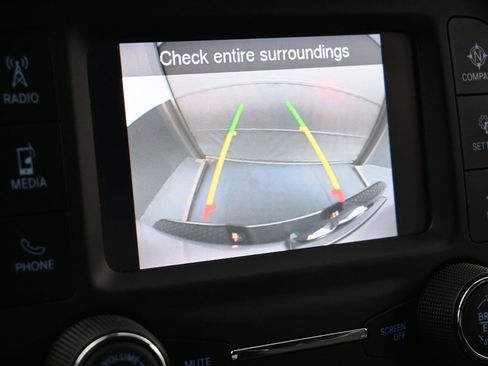 Used 2022 RAM 1500 Classic SLT w/ Protection Group AWD/4WD image 13