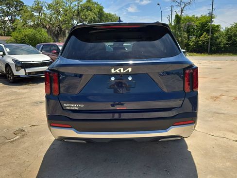New 2026 Kia Sorento S FWD image 7