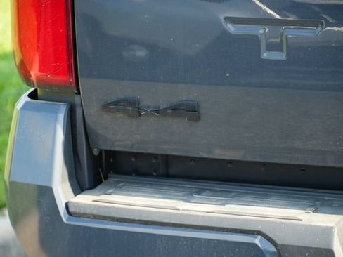 Used 2026 Toyota Tacoma TRD Sport AWD/4WD image 13