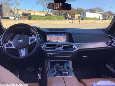 Used 2021 BMW X5 xDrive45e w/ M Sport Package image 10