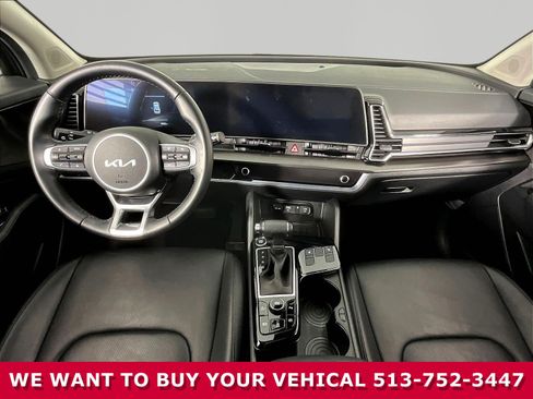 Used 2025 Kia Sportage EX FWD image 7