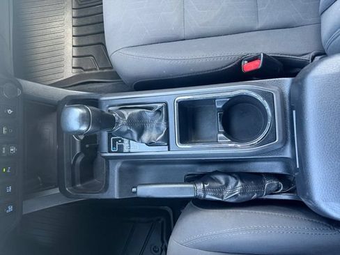 Used 2018 Toyota Tacoma TRD Sport w/ Technology Package AWD/4WD image 39