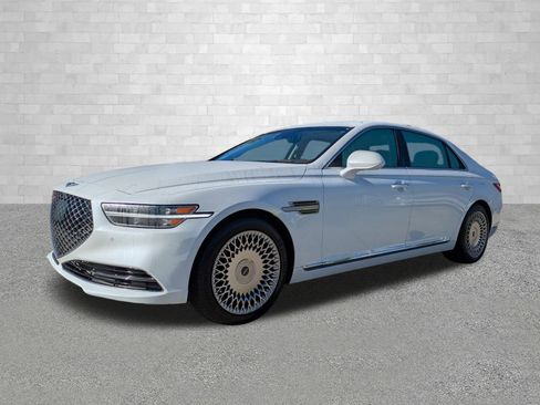 Used 2020 Genesis G90 3.3T Premium image 5