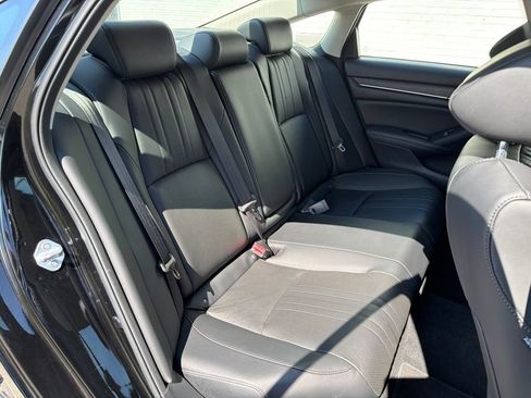 Used 2022 Honda Accord EX-L image 11
