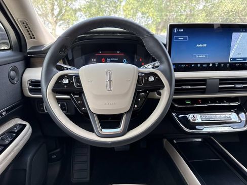 Certified 2025 Lincoln Corsair Grand Touring w/ Equipment Group 302A AWD/4WD image 17