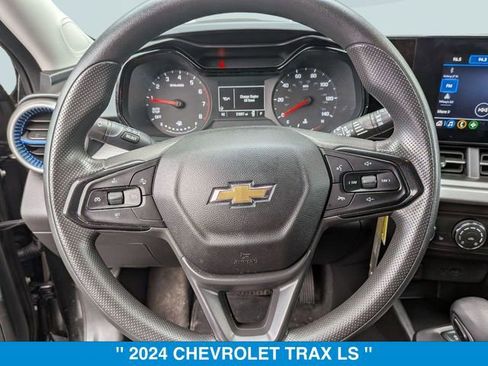 Certified 2024 Chevrolet Trax LS w/ LS Convenience Package image 15