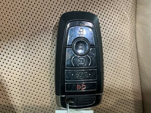 Used 2020 Lincoln Corsair Reserve w/ Equipment Group 201A AWD/4WD image 28