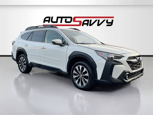 Used 2023 Subaru Outback Touring XT image 1
