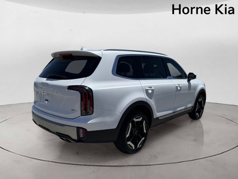 Certified 2025 Kia Telluride EX AWD/4WD image 4