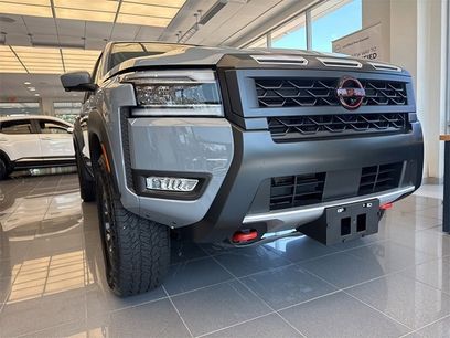 New 2025 Nissan Frontier PRO-4X w/ Pro Convenience Package