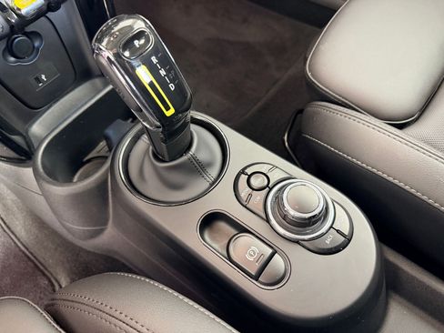 Certified 2024 MINI Cooper SE image 15