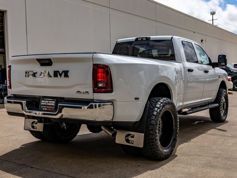 Used 2026 RAM 3500 Tradesman AWD/4WD image 10