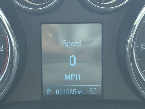 Used 2016 Buick Encore FWD image 29