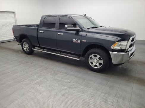 Used 2018 RAM 2500 SLT w/ Luxury Group image 11