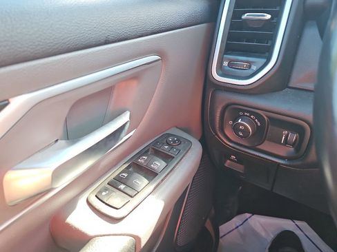 Used 2023 RAM 1500 Big Horn AWD/4WD image 22