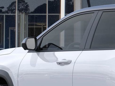 New 2026 Chevrolet Equinox LT w/ Safety and Technology Package FWD image 12