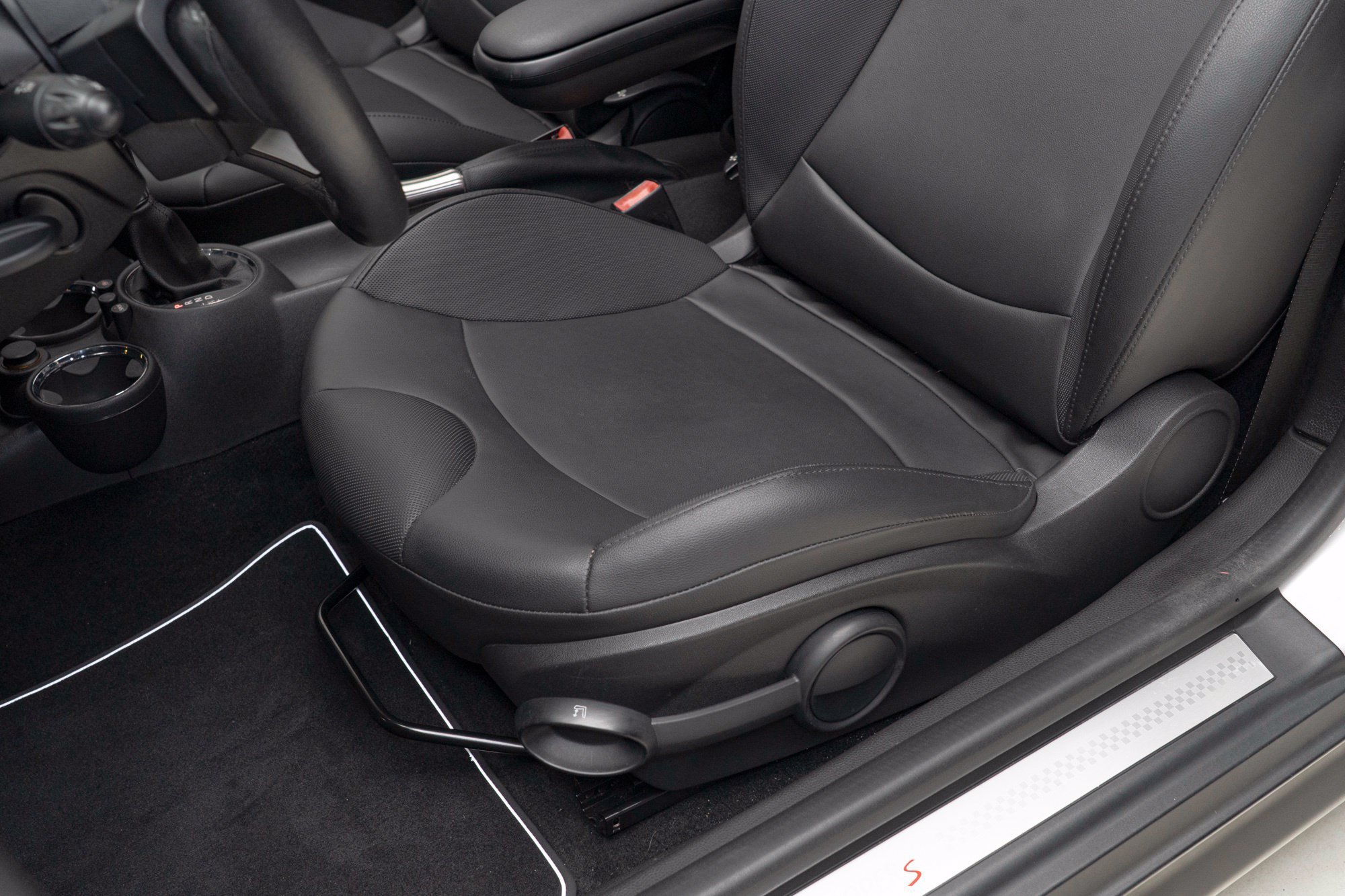 Used 2013 MINI Cooper S FWD image 18