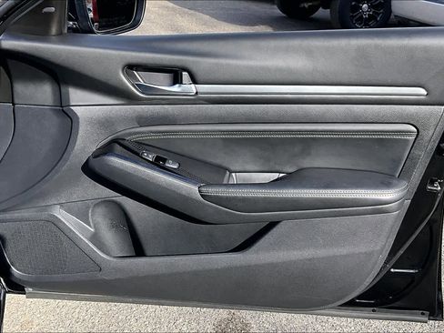 Used 2020 Nissan Altima 2.5 SV image 22