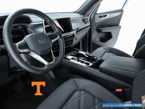 Used 2024 Volkswagen Atlas Cross Sport SE AWD/4WD image 57