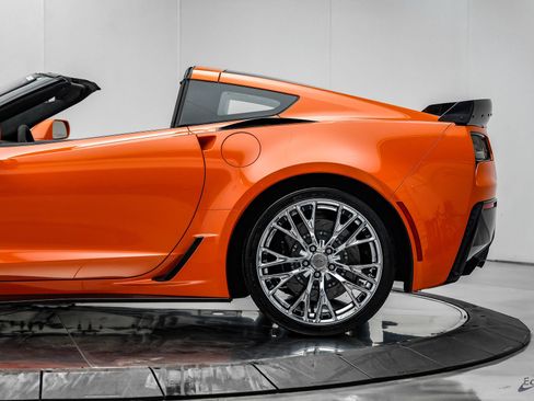 Used 2019 Chevrolet Corvette Z06 RWD image 11