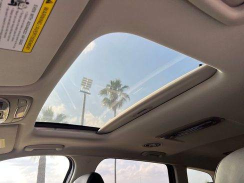 New 2025 Kia Telluride S image 13