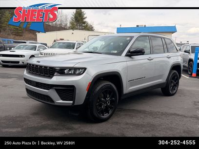 New 2026 Jeep Grand Cherokee Altitude