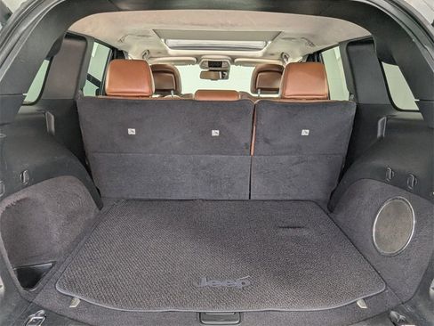 Used 2016 Jeep Grand Cherokee Summit w/ Premium Plus Apperance Group image 28