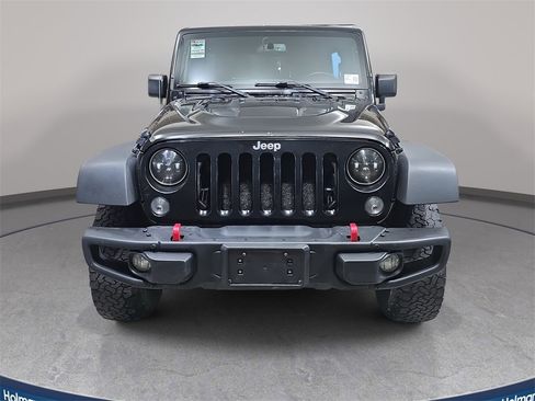 Used 2015 Jeep Wrangler Unlimited Rubicon image 3