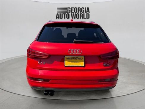 Used 2017 Audi Q3 2.0T Premium Plus w/ Premium Plus Package AWD/4WD image 12