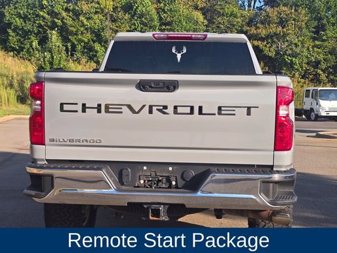 Used 2024 Chevrolet Silverado 2500 LT w/ Convenience Package AWD/4WD image 3