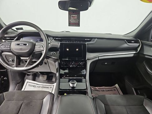 Used 2023 Jeep Grand Cherokee L Laredo AWD/4WD image 18
