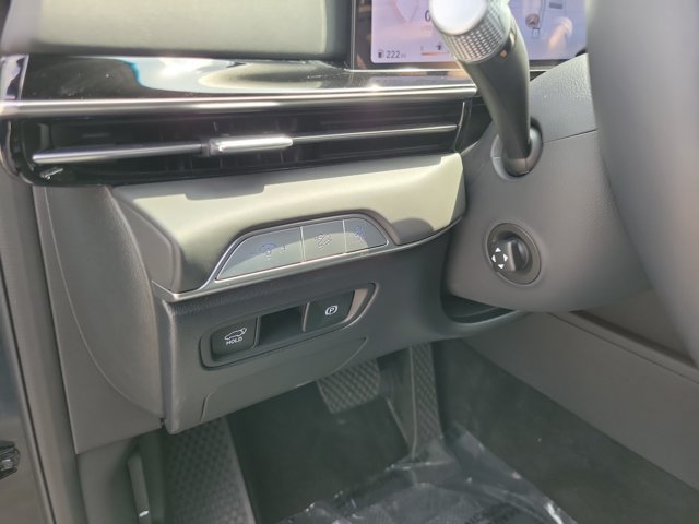 Certified 2026 Genesis GV80 2.5T RWD image 16