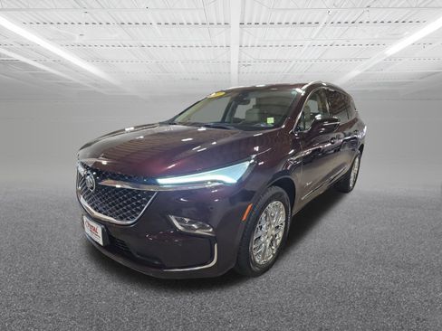 Used 2023 Buick Enclave Avenir w/ Avenir Technology Package image 2