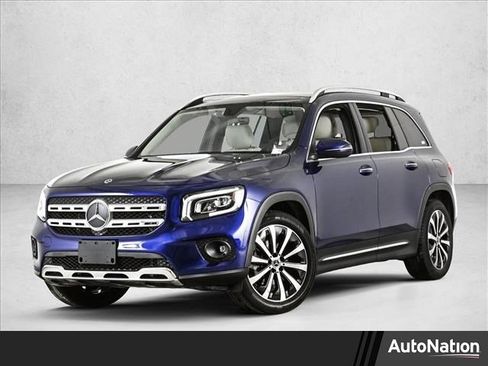 Used 2021 Mercedes-Benz GLB 250 4MATIC image 1