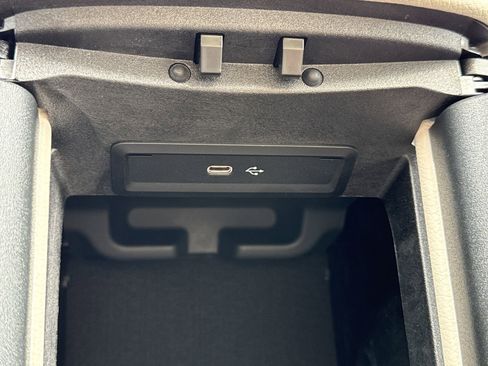 New 2026 Mercedes-Benz GLS 450 4MATIC image 35